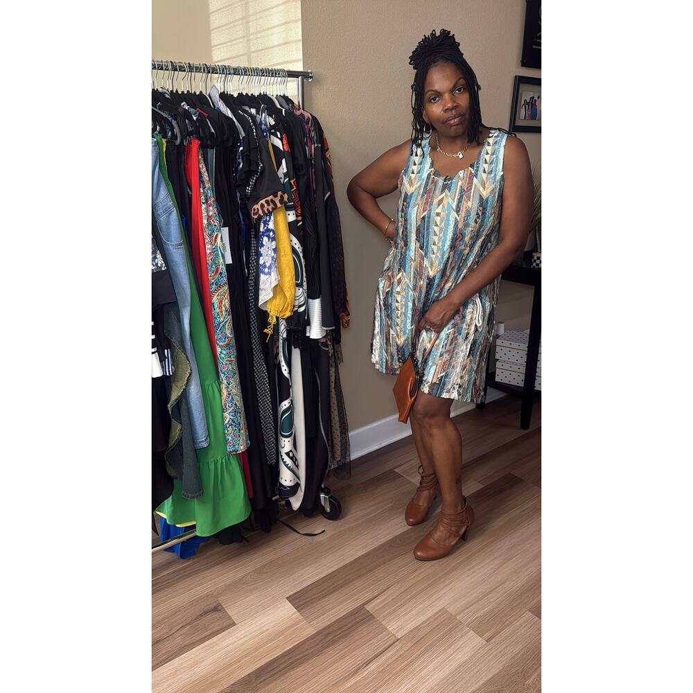 Origami by Vivian Sleeveless Tunic Dress featuring a Geometric Print Size L/XL